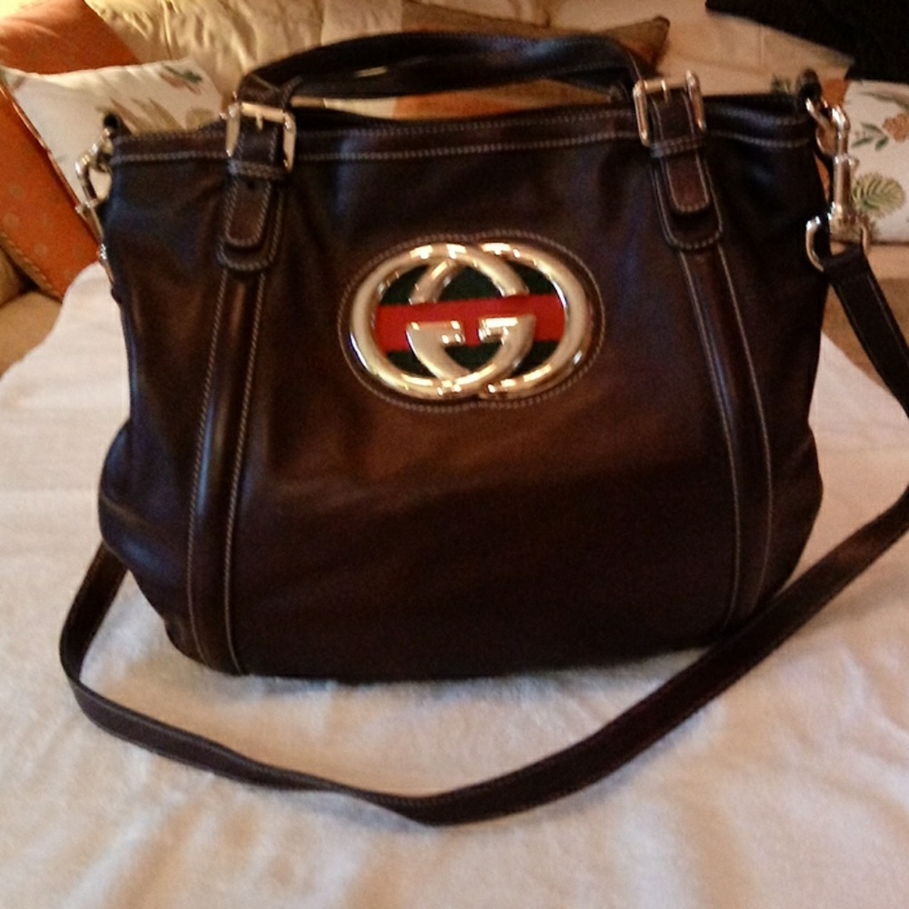 Gucci Handbag (Brandnew )